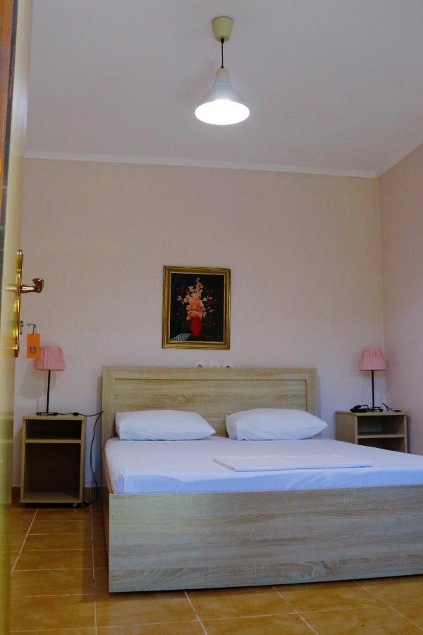 بيزوندا Guest House Alashara الغرفة الصورة